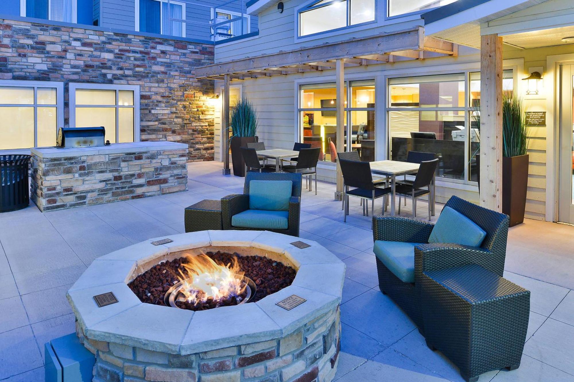 Residence Inn By Marriott Champaign Exteriör bild