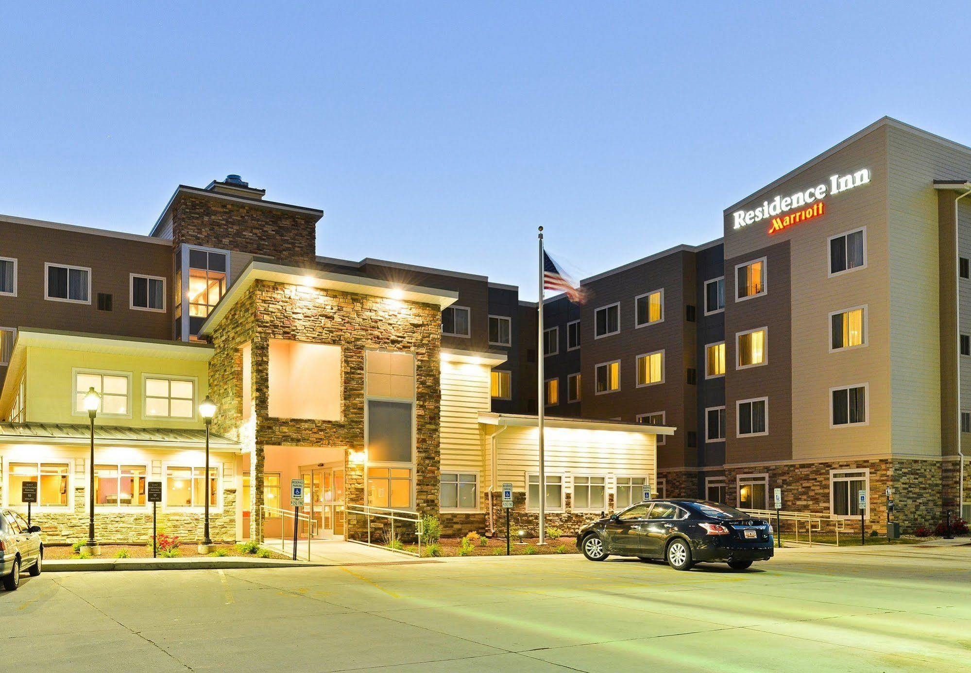 Residence Inn By Marriott Champaign Exteriör bild