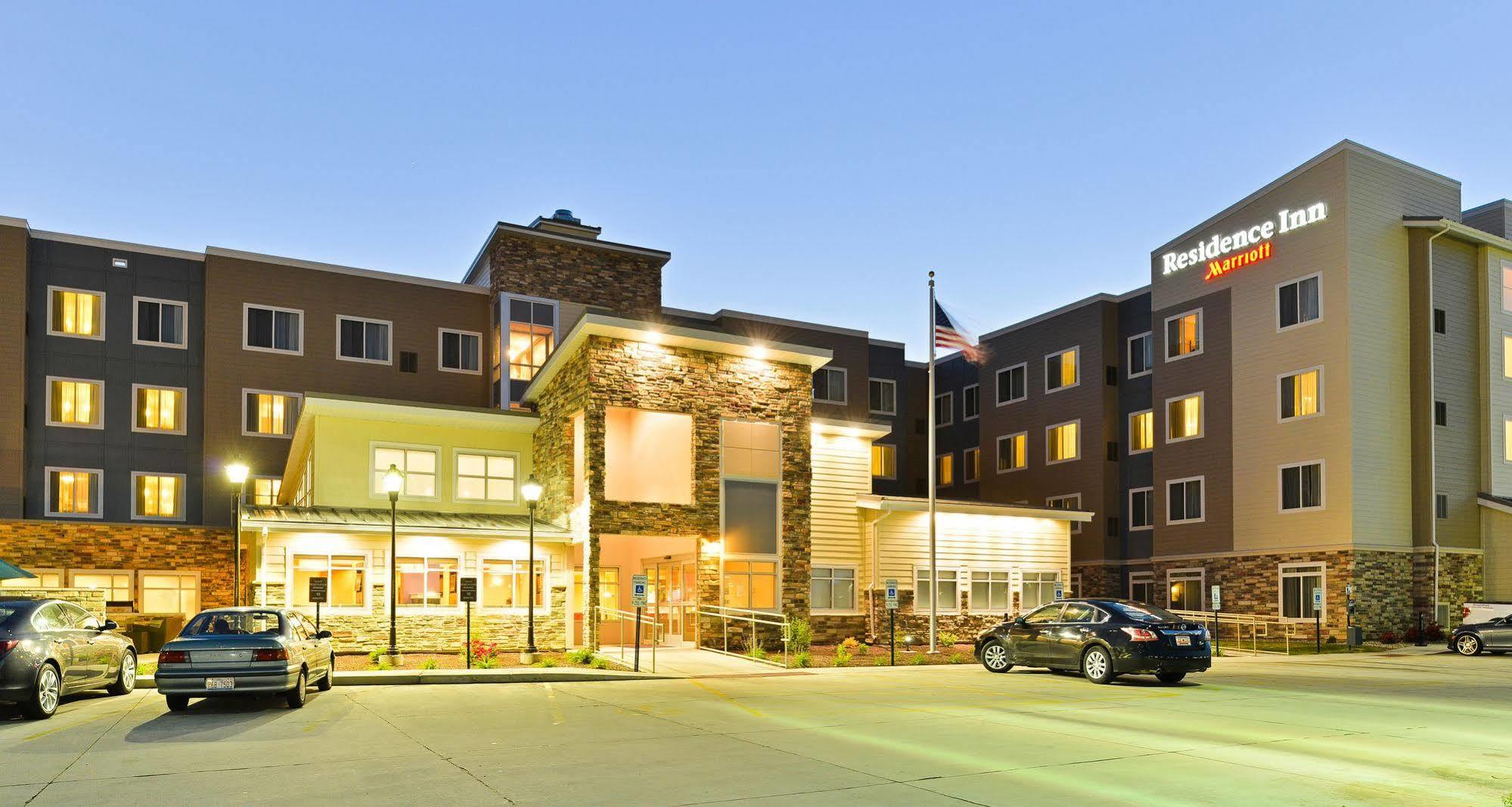 Residence Inn By Marriott Champaign Exteriör bild
