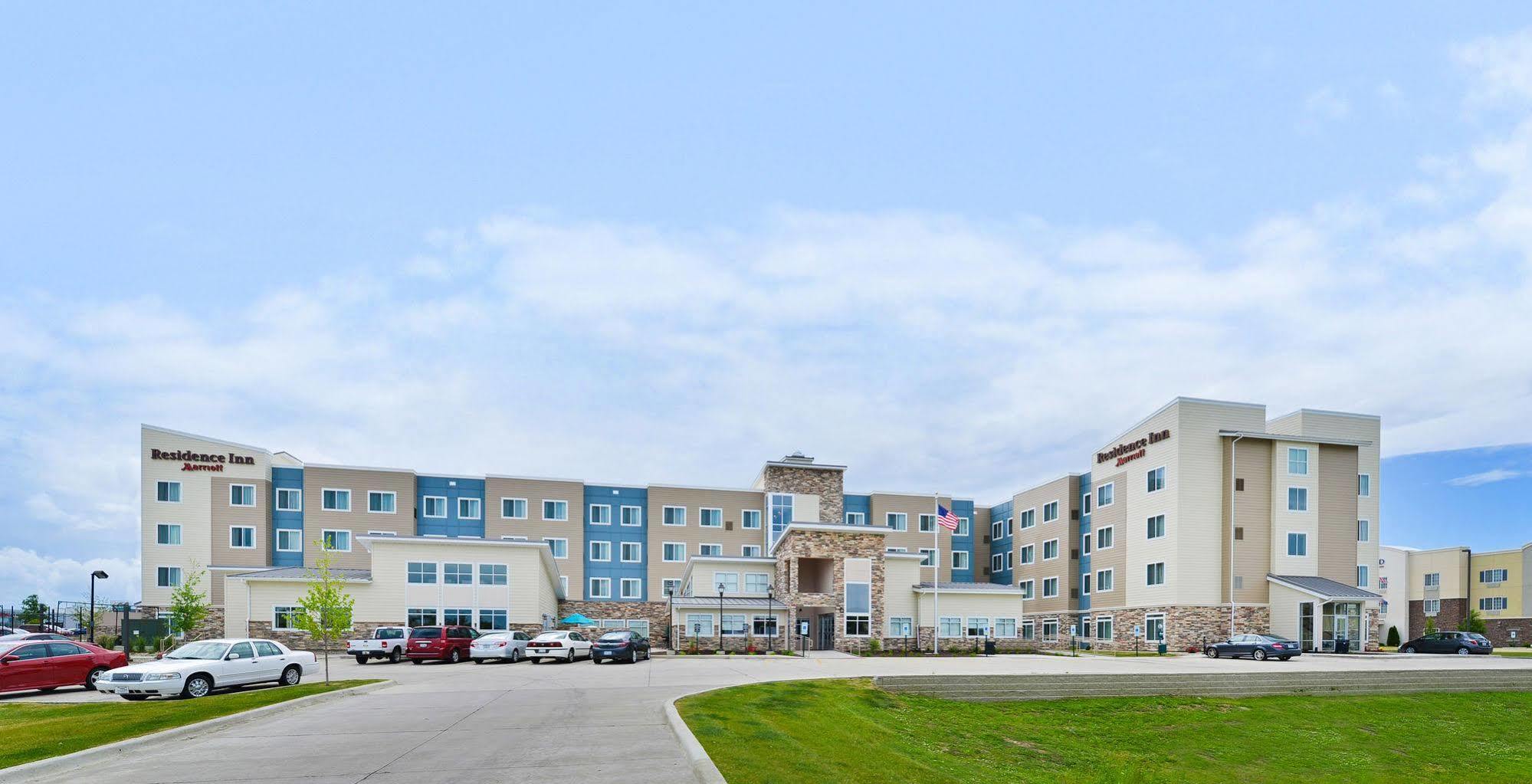 Residence Inn By Marriott Champaign Exteriör bild