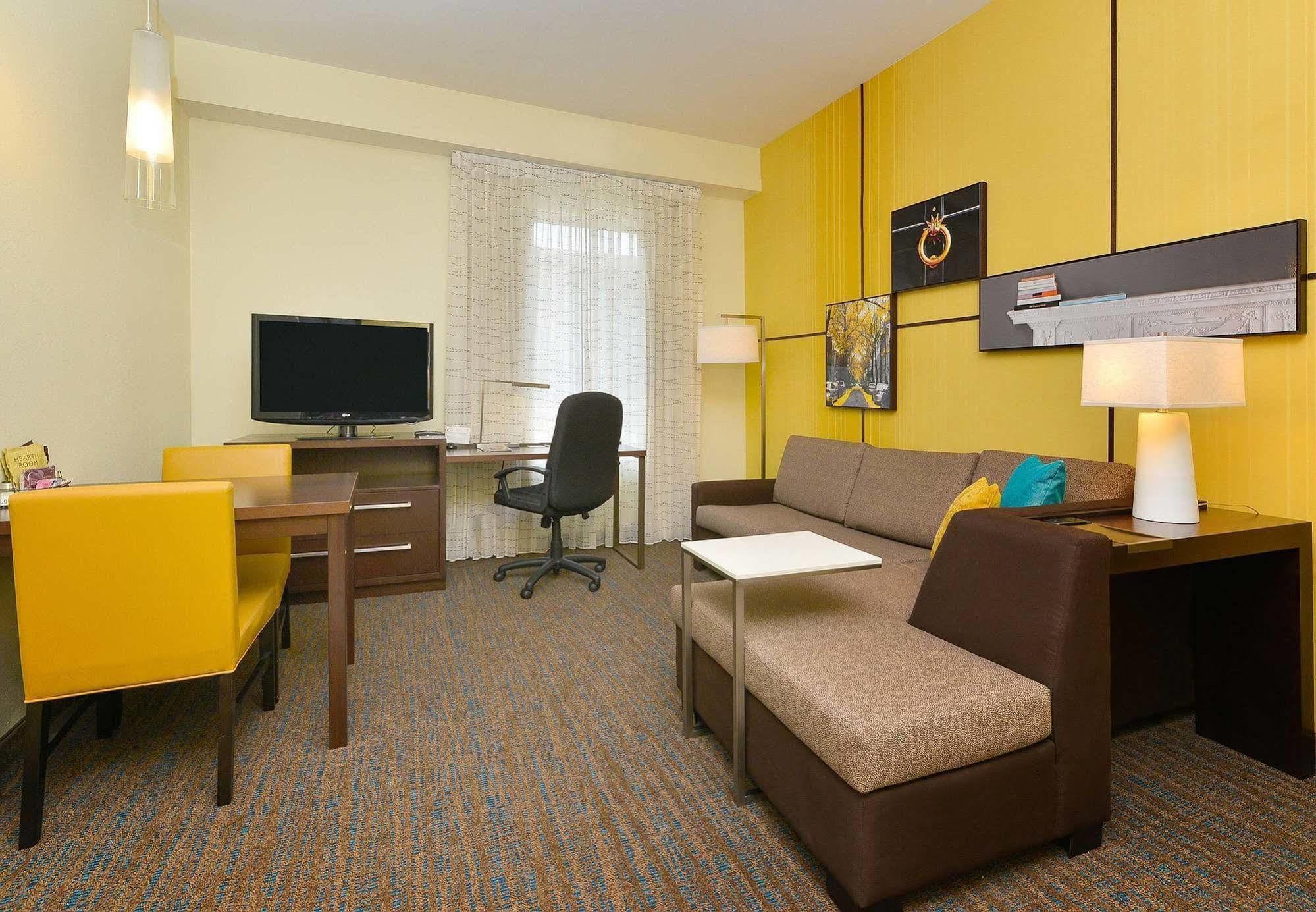 Residence Inn By Marriott Champaign Exteriör bild